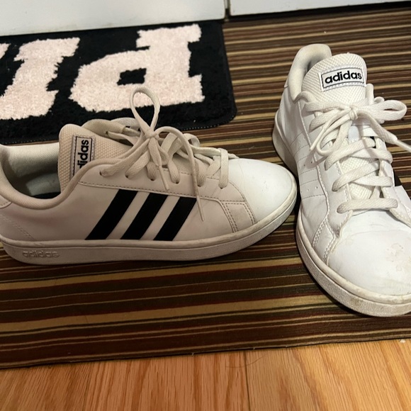 Used adidas size 7 women’s - Picture 5 of 6